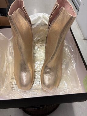 J. Crew Maya Boot in Gold with Stacked Heel. Size 9. New.